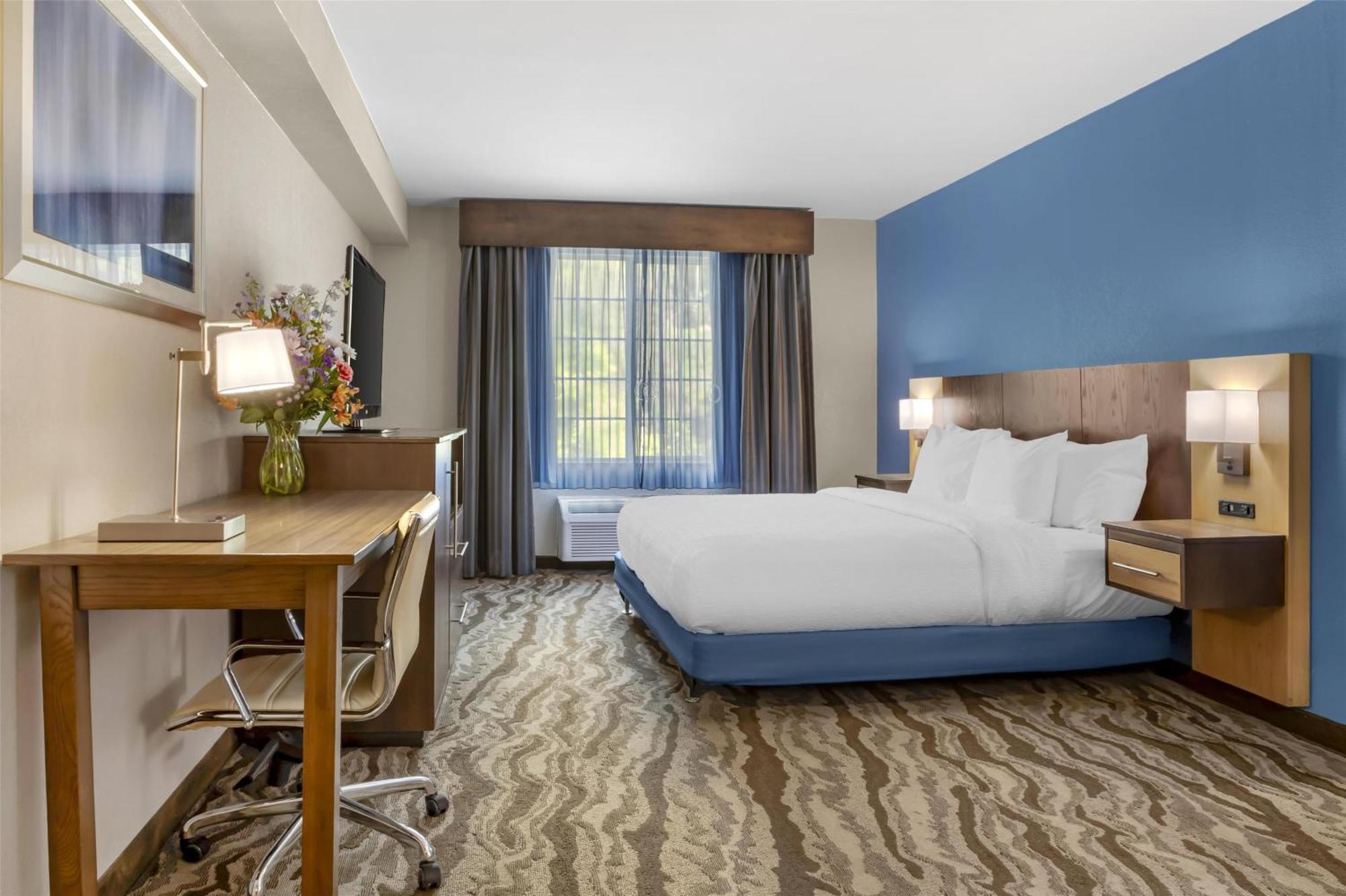 Best Western Plus River Escape Sylva / Dillsboro Eksteriør billede