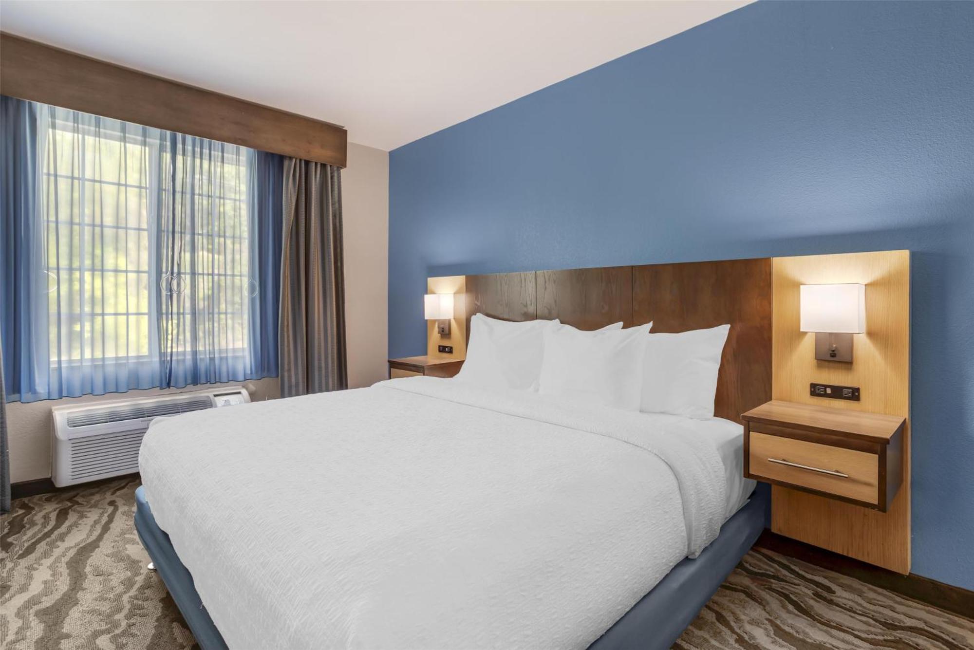 Best Western Plus River Escape Sylva / Dillsboro Eksteriør billede
