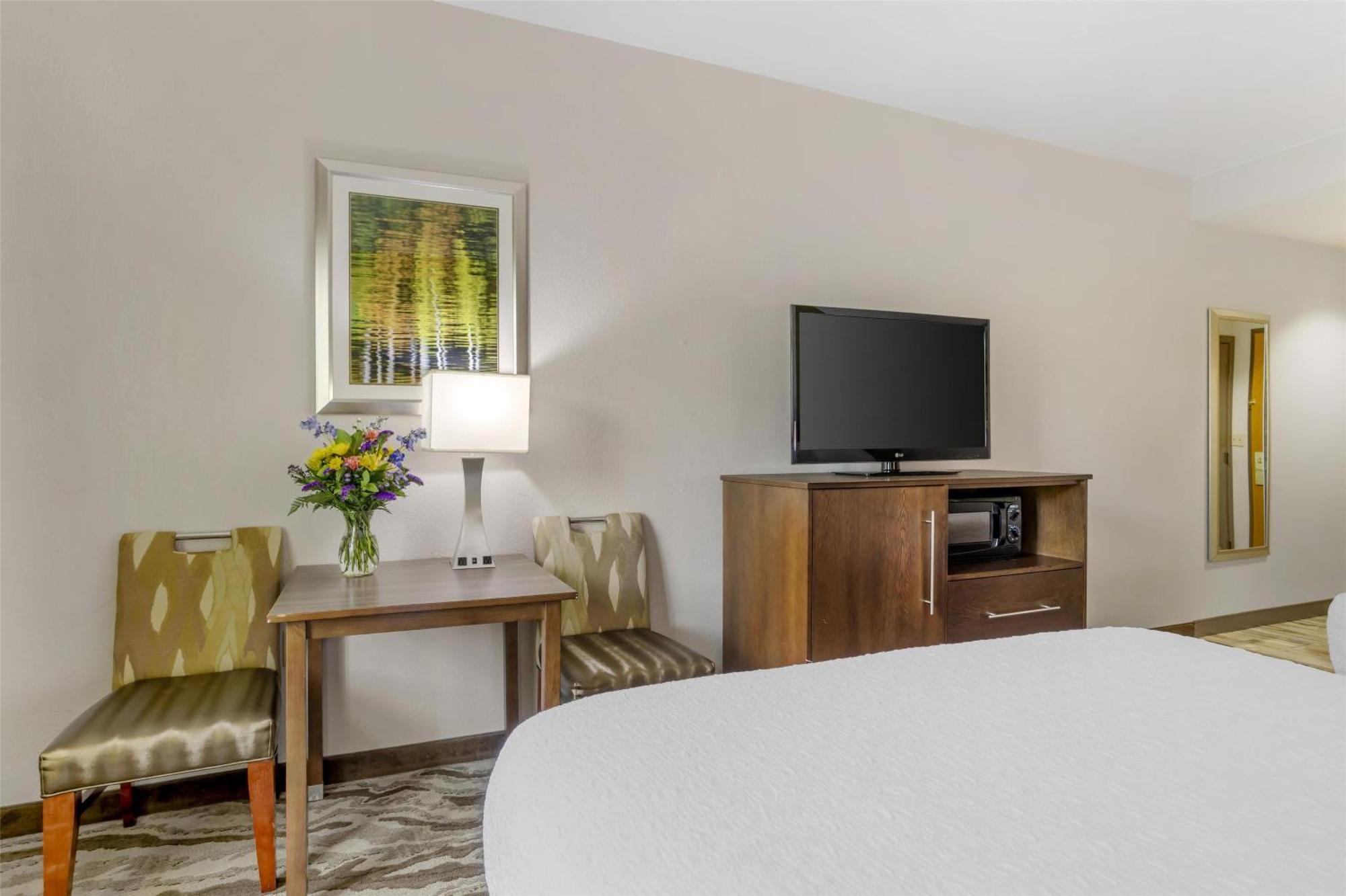 Best Western Plus River Escape Sylva / Dillsboro Eksteriør billede