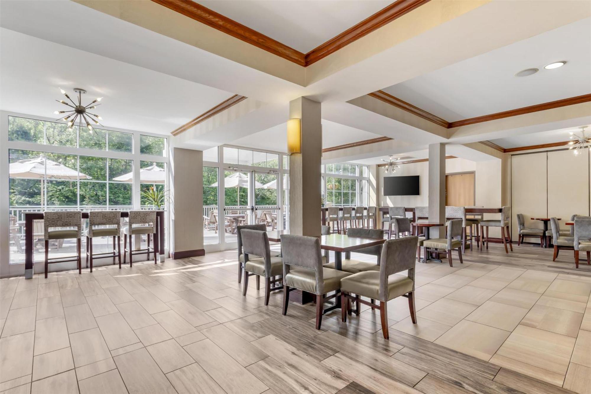 Best Western Plus River Escape Sylva / Dillsboro Eksteriør billede